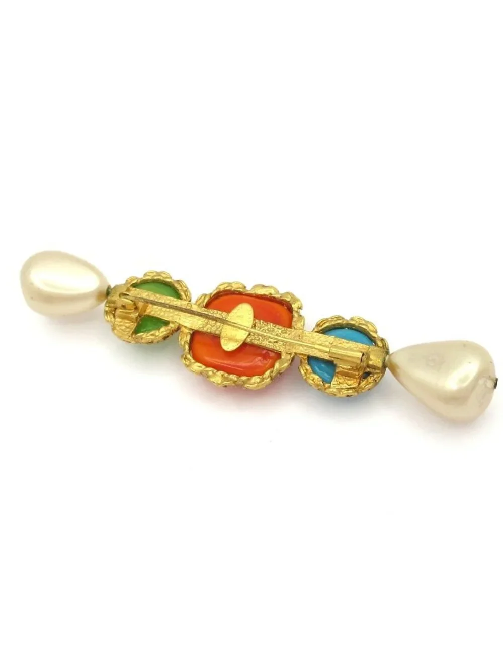 CHANEL category brooch